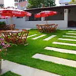 Hostel Borogodo